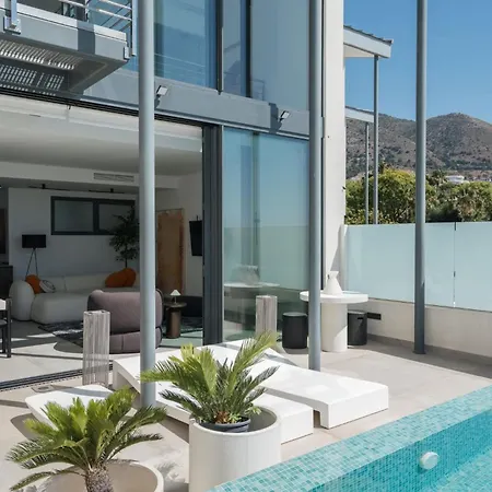Villa Prive By Frontier Residences *