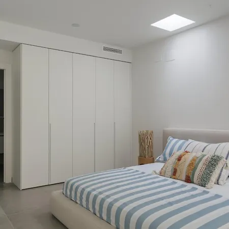 Prive By Frontier Residences *